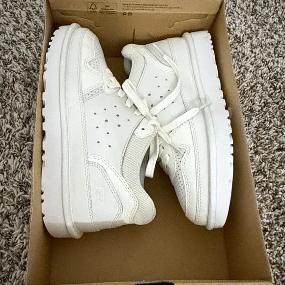 UGG W HIGHLAND SNEAKER